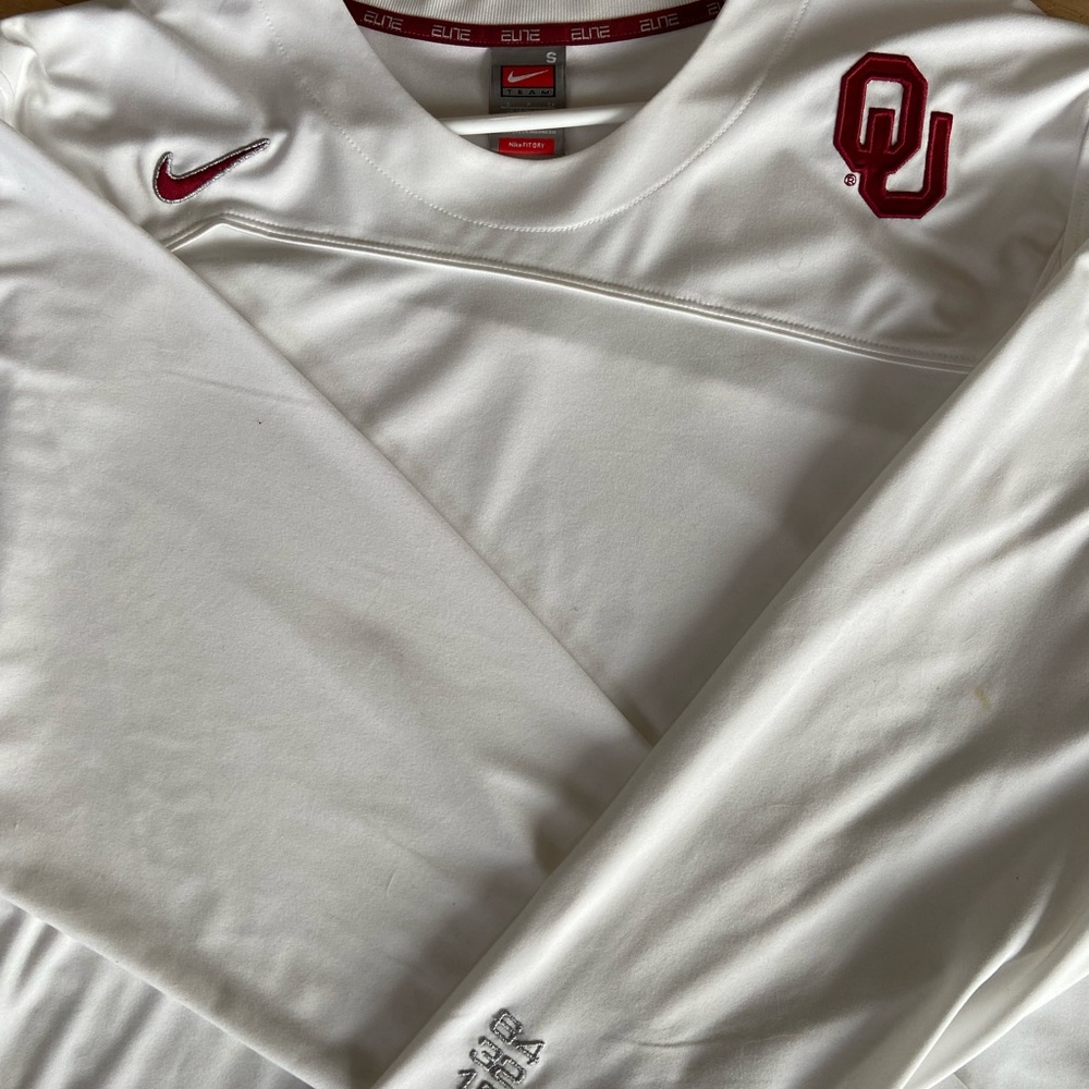 Nike DriFit Shootaround Top